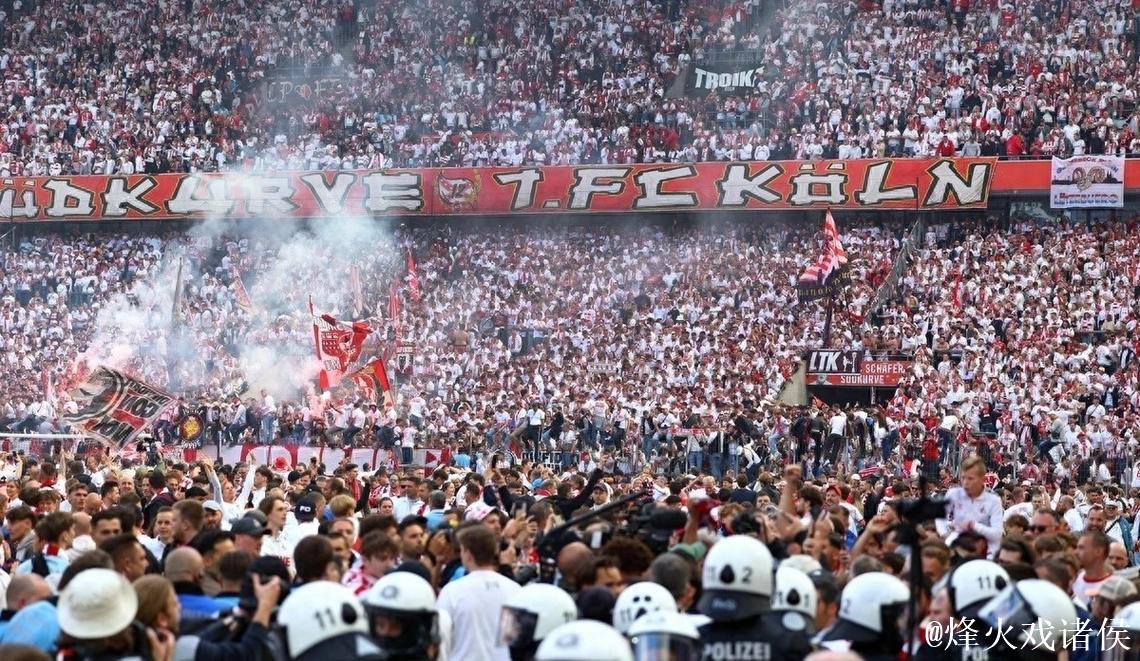 图片报：药厂和科隆比赛，部分科隆球迷被要求脱