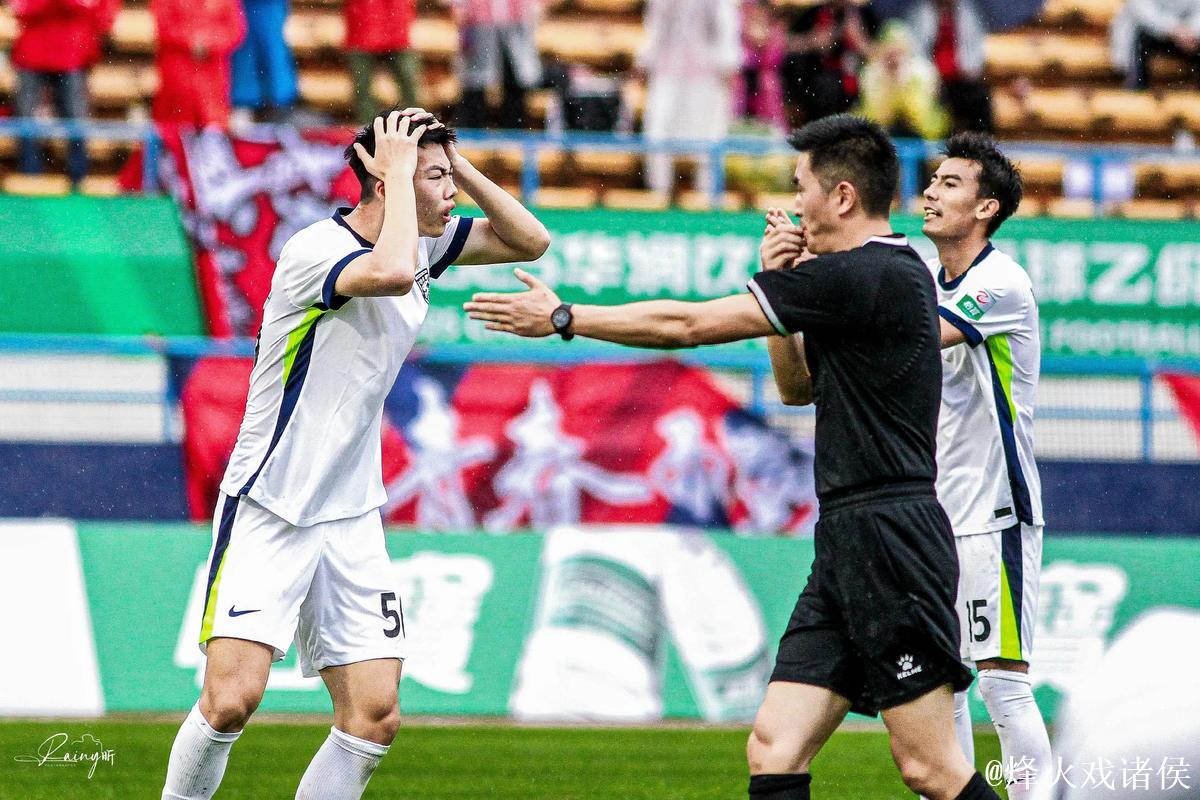 中乙-广州蒲公英3比0泉州 最后两场力拼全胜